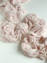 Load image into Gallery viewer, Blush pink gauze runner