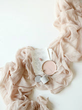 Load image into Gallery viewer, Nude gauze runner