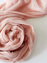 Load image into Gallery viewer, Antique pink gauze runner