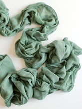 Load image into Gallery viewer, Fern green gauze runner