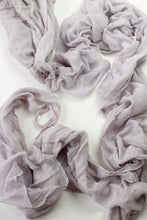 Load image into Gallery viewer, Mauve gauze runner