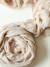 Load image into Gallery viewer, Nude gauze runner