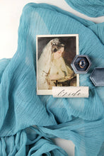 Load image into Gallery viewer, Teal gauze runner
