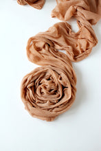 Load image into Gallery viewer, Toffee gauze runner