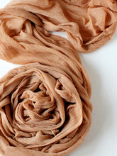 Load image into Gallery viewer, Toffee gauze runner