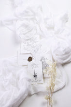 Load image into Gallery viewer, White gauze runner
